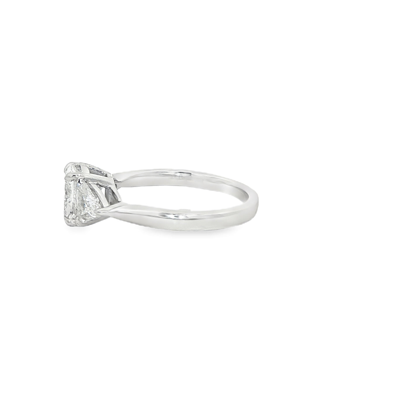 14 KARAT RING SIZE 9.5 WEIGHT: 7.8G
SIZE/ OTHER: