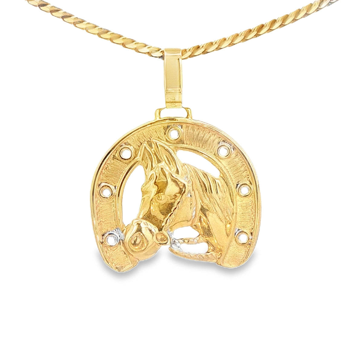 18 KARAT CHARM WEIGHT: 1.8G  HORSE SHOE WITH HORSE
