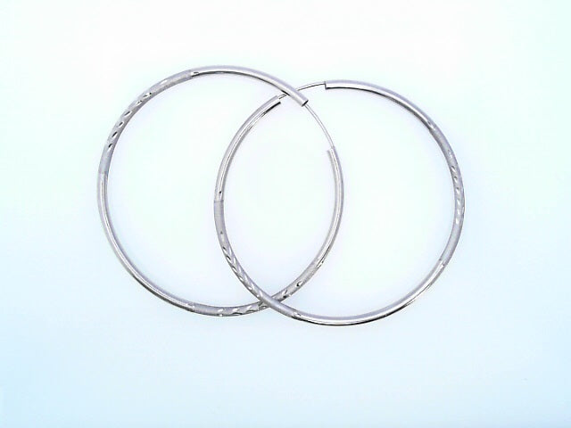 EARRINGS WHITE 14 KARAT
SATIN MEDIUM HOOP
EARRIN