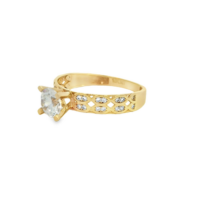 14K Solitaire CZ Fashion Ring Size 8.5