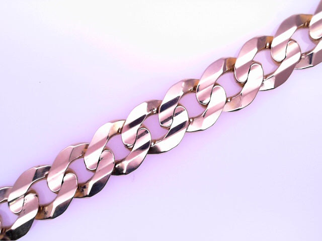 YELLOW 14 KARAT FIGARO CHAIN LENGTH: 22 WEIGHT: 17