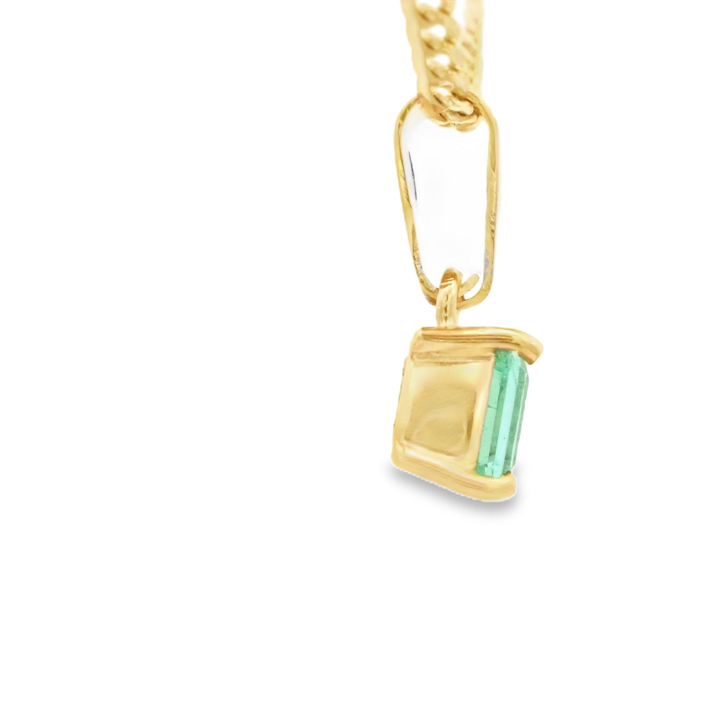 18KR Natural Emerald Pendant
