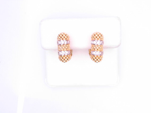 14KE 3.4G
HUGGIE CZ
SQ BASKET
BEAD 2TONE