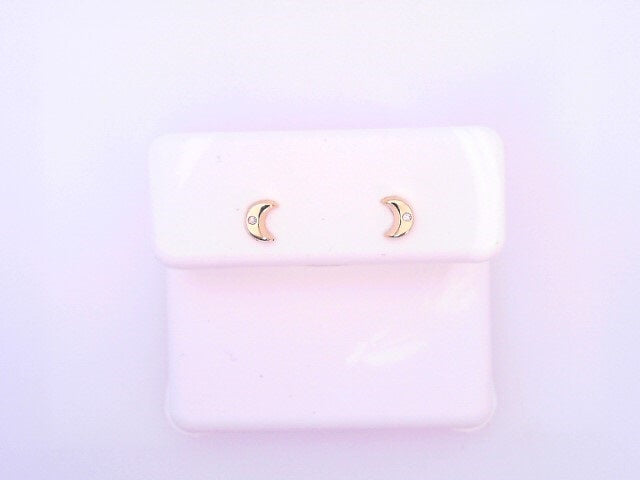 18 KARAT STUD EARRINGS WEIGHT: 0.5G : NATRUAL DIAM