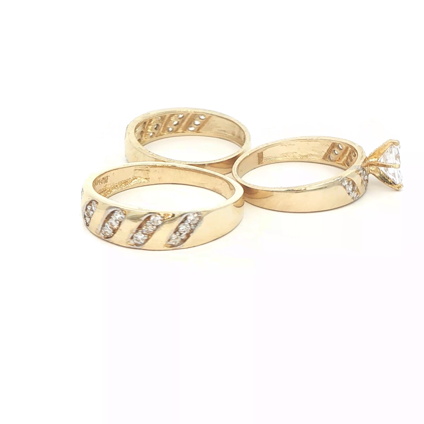 14 KARAT RING SIZE 7.5 WEIGHT: 2.5G : 4.5MM CZ 5 S