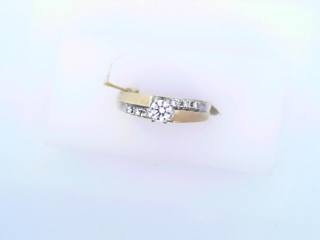 14 KARAT RING SIZE 7 WEIGHT: 3.2G
CZ SOLITAIRE RO