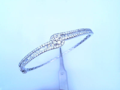 14 KARAT BRACELET WEIGHT: 13.6 : NATURAL DIAMOND B