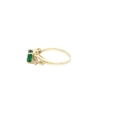 14 KARAT RING SIZE 4.5 WEIGHT: 1.4G : CZ GREEN OVA