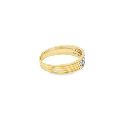 14 KARAT RING SIZE 7.5 WEIGHT: 2.8G : 4.8MM CZ 2 R
