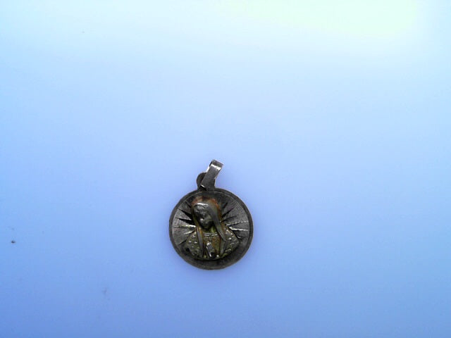 14K PENDENT  VIRGEN DC 1.5G  ROUND