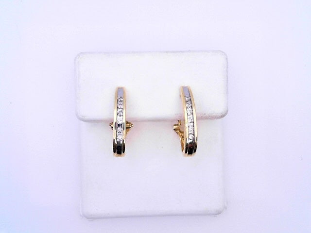 14 KARAT EARRINGS WEIGHT: 3.7 : NATURAL DIAMOND OM