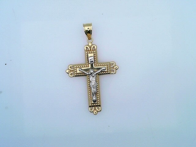 14 KARAT CHARM WEIGHT: 2.8G : CROSS WITH JESUS TWO