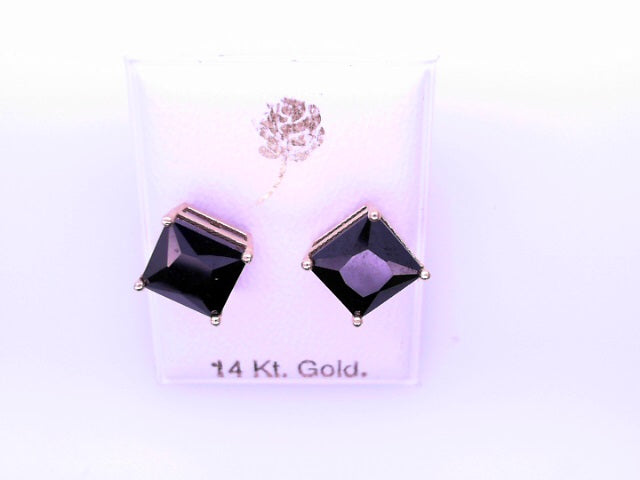 14 KARAT STUD EARRINGS WEIGHT: 0.8G : 5MM CZ CLEAR