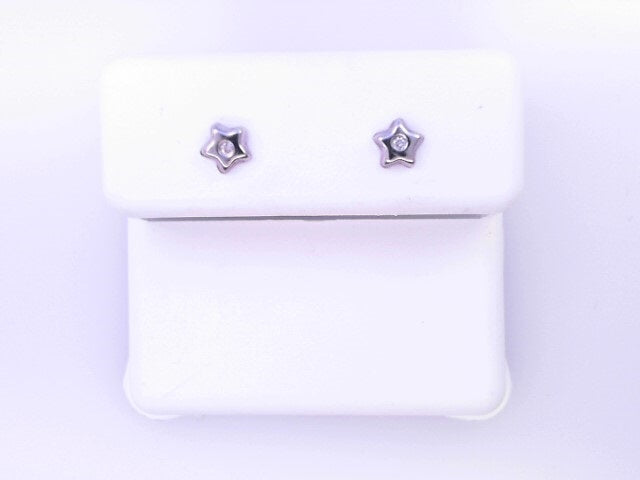 18 KARAT STUD EARRINGS WEIGHT: 0.5G : NATRUAL DIAM