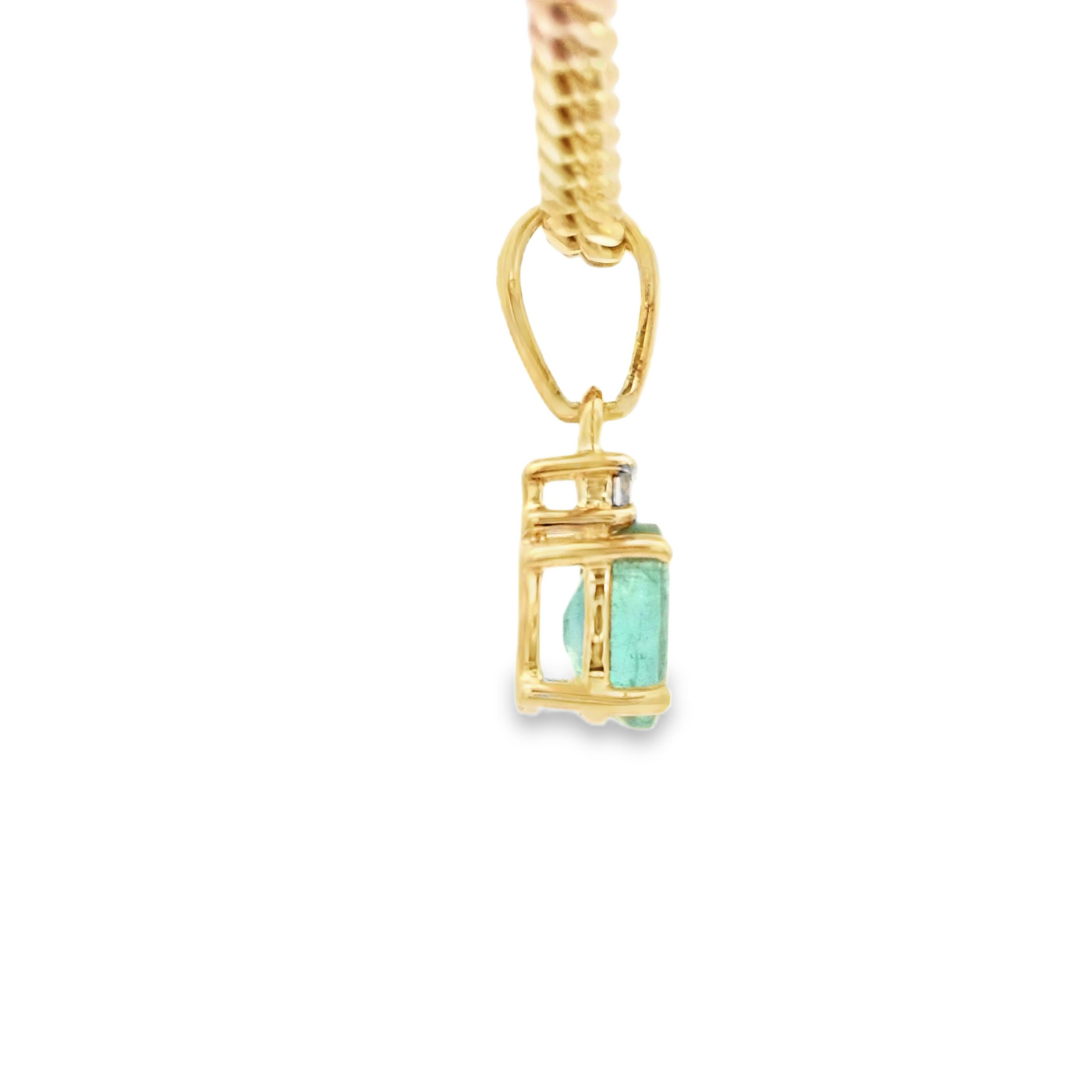 14K FREE FORM PENDANT NATURAL EMERALD OVAL