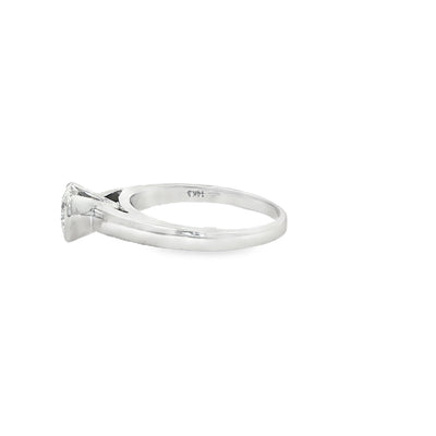 14 KARAT RING SIZE 8 WEIGHT: 4.6G : NATURAL DIAMON