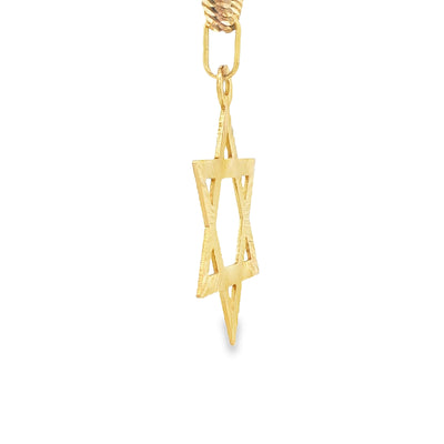18 KARAT DIAMOND CUT CHARM WEIGHT: 2.3G SIZE/ OTHE