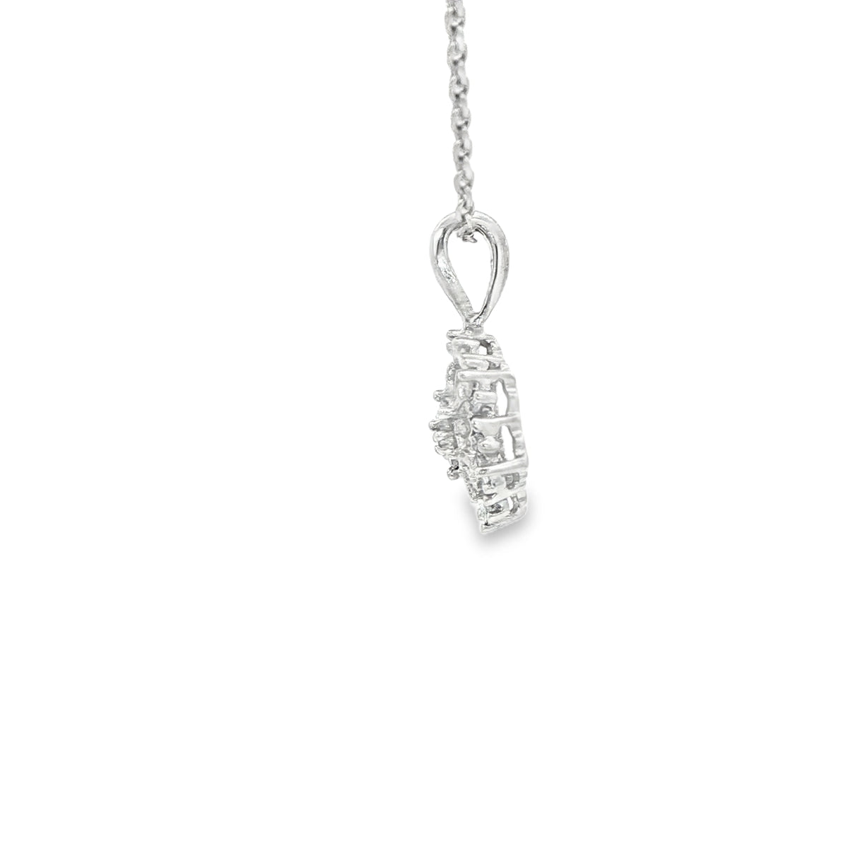 14 KARAT PENDANT NATURAL DIAMOND SNOWFLAKE WHITE