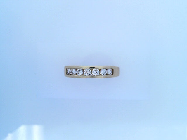 14 KARAT RING SIZE 10 WEIGHT: 3.1G
4MM CZ SINGLE