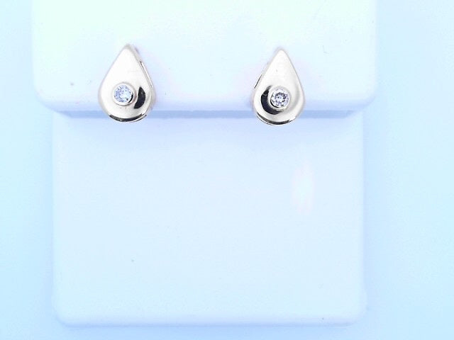 14 KARAT STUD EARRINGS WEIGHT: 1.5GR : NATURAL DIA