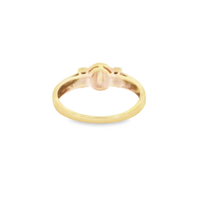 10 KARAT RING WEIGHT: 2.8G : 6.1MM PEARL WITH ACCE