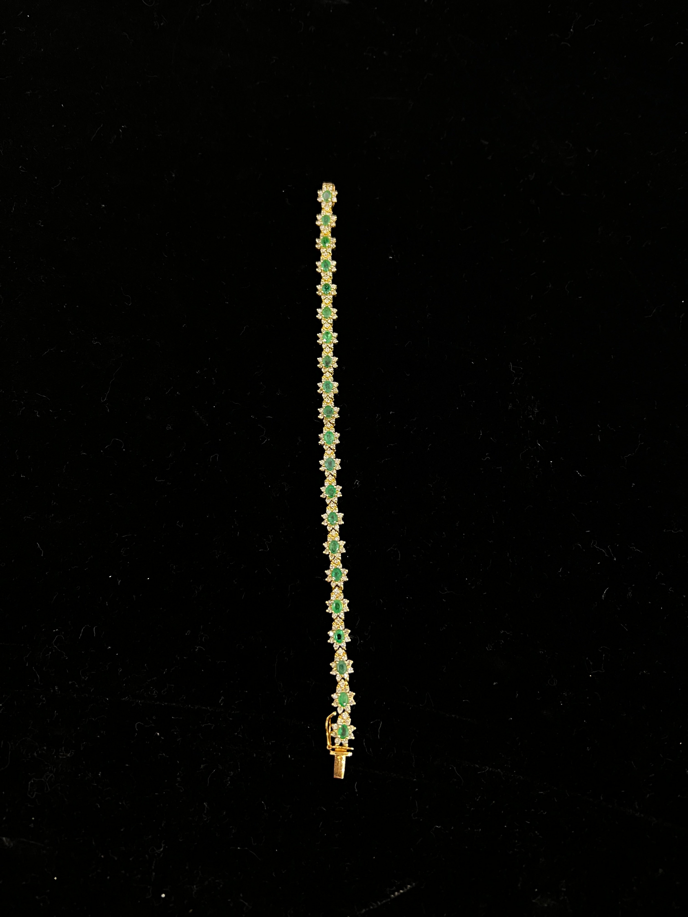 BRACELET 18KB Tennis Emerald 7ctw 17.1g 2.20ctw Di