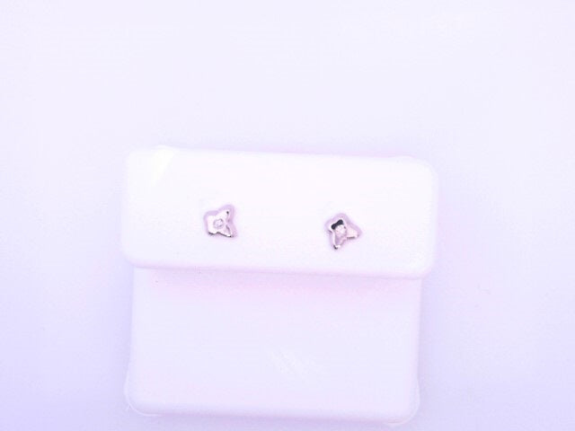 18 KARAT STUD EARRINGS WEIGHT: 0.5G : NATRUAL DIAM