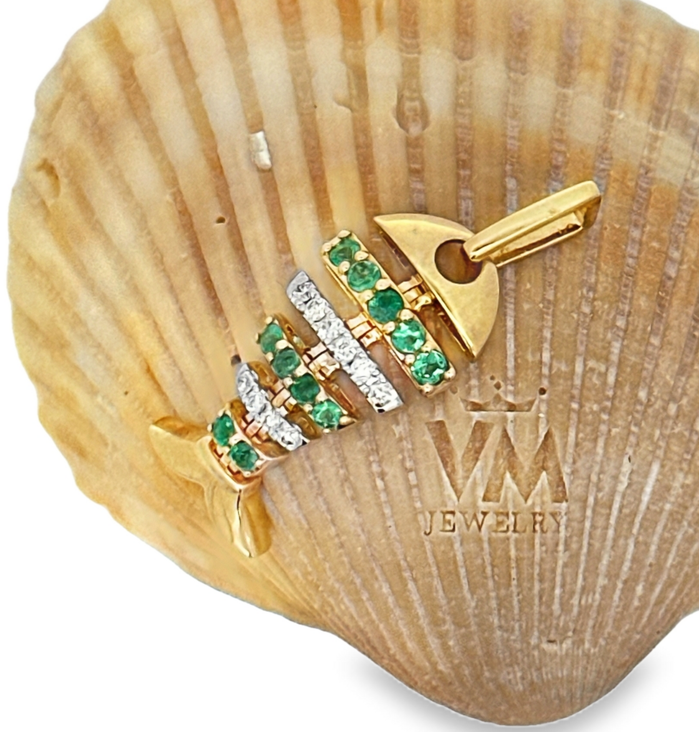 14K PENDENT  2.8 DIAMOND/EMERALD D0.10 EM0.25 FISH