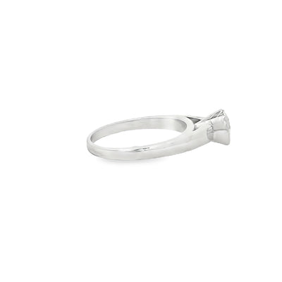 14 KARAT RING SIZE 8 WEIGHT: 4.6G : NATURAL DIAMON