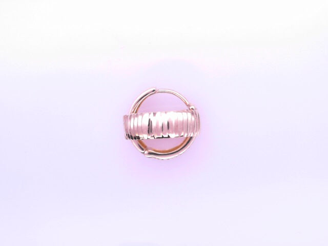 14 KARAT HUGGIE EARRINGS WEIGHT: 0.9G SIZE/ OTHER: