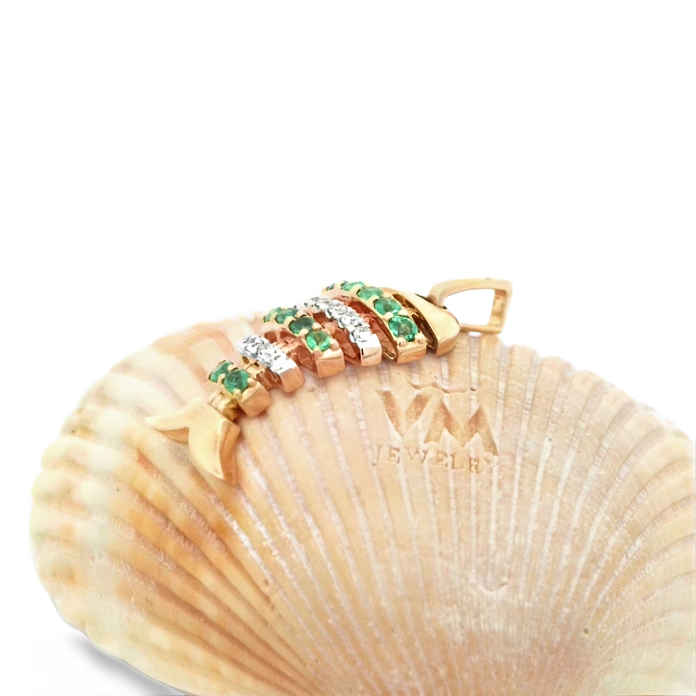 14K PENDENT  2.8 DIAMOND/EMERALD D0.10 EM0.25 FISH