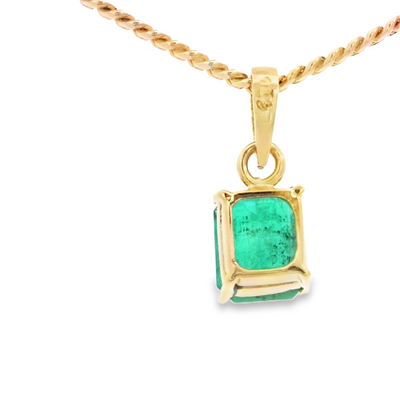 18K PENDANT NATURAL EMERALD AIRLINE BASKET
