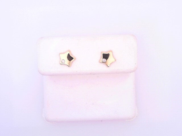 18 KARAT STUD EARRINGS WEIGHT: 0.5G : NATRUAL DIAM
