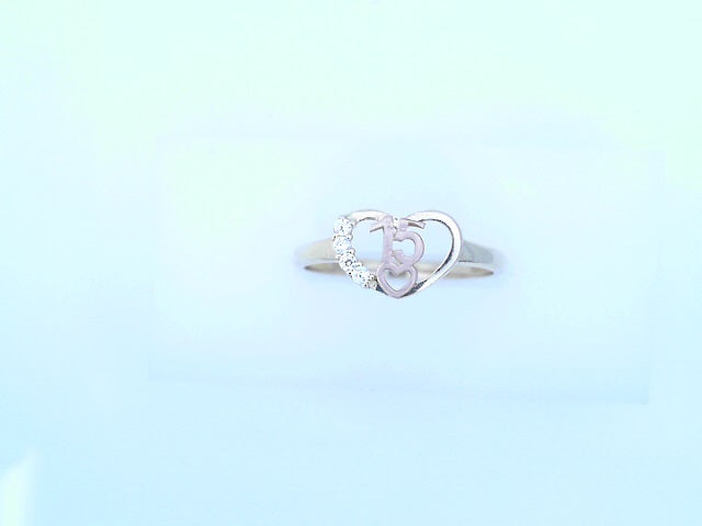 14 KARAT RING SIZE 8.25 WEIGHT: 1.6G
CZ 1/2 HEART