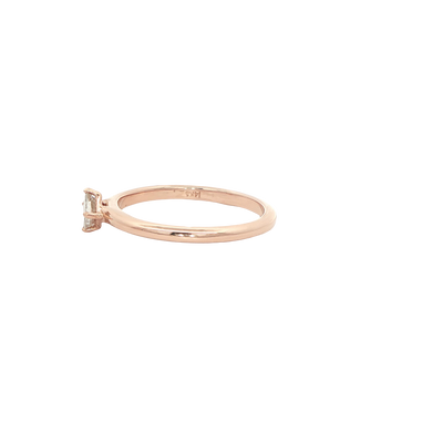 14 KARAT RING SIZE 6.25 WEIGHT: 2.5G : NATURAL DIA