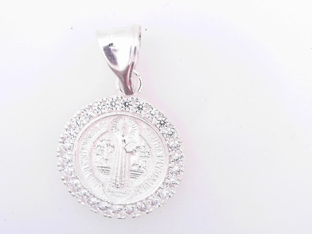 WHITE STERLING SILVER CHARM WEIGHT: 1.9G
SIZE/ OT