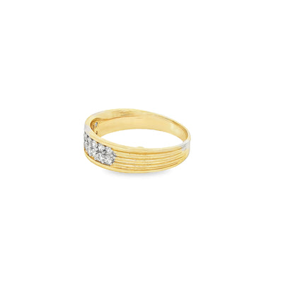 14 KARAT RING SIZE 7.5 WEIGHT: 2.8G : 4.8MM CZ 2 R