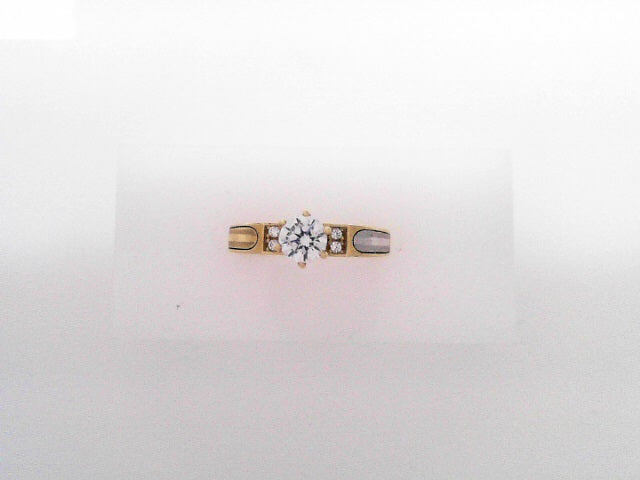 14 KARAT SATIN RING SIZE 7 WEIGHT: 2.8G
CZ SOLITA