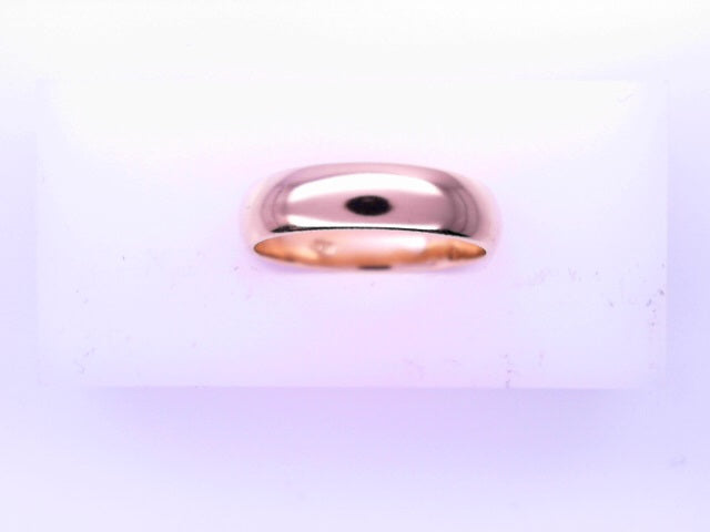 18 KARAT RING SIZE 7 WEIGHT: 4.6G : 4MM BAND
