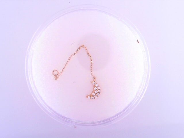 14 KARAT EARRINGS WEIGHT: 0.3G
CZ MOON