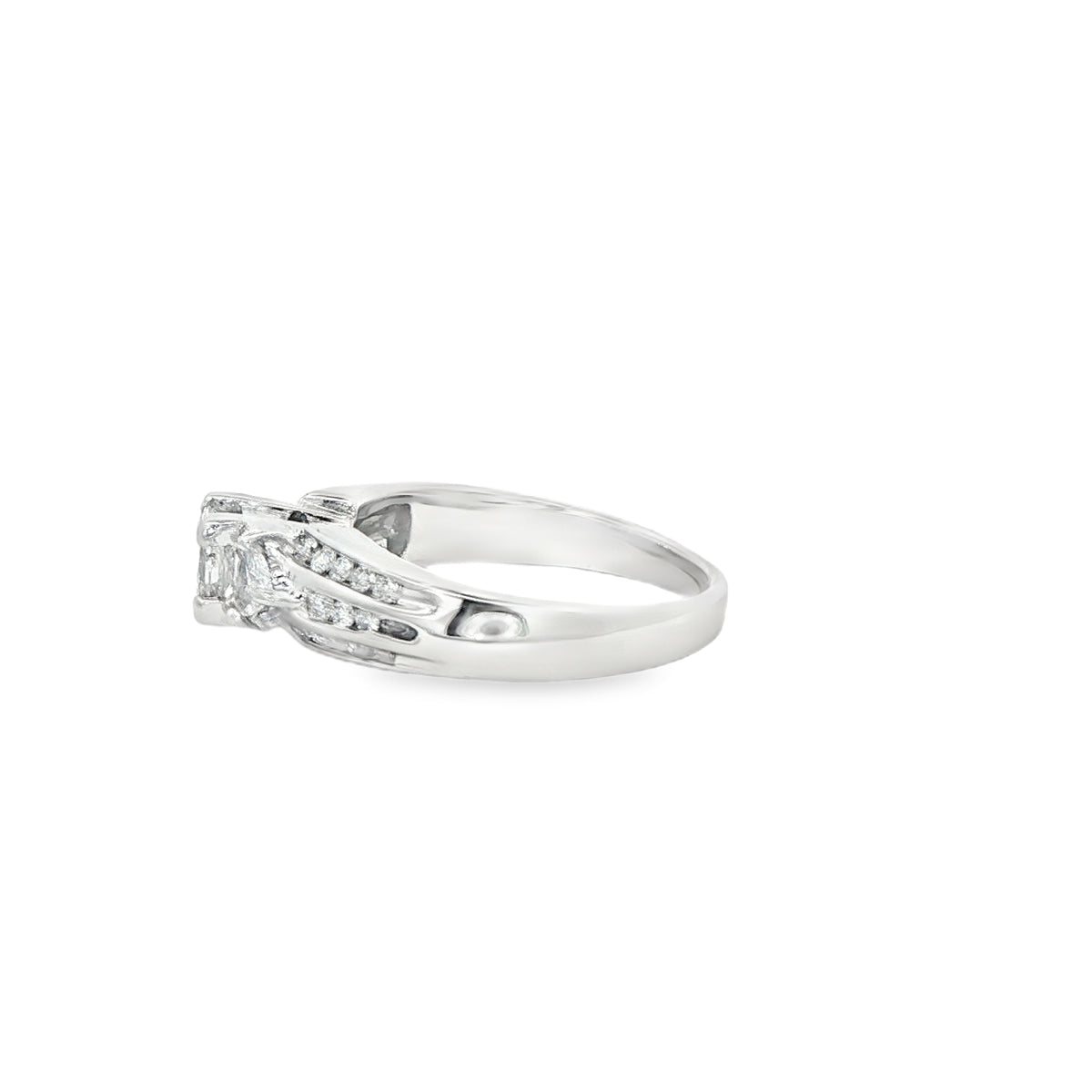 RING 18K WHITE #6.5 ENGAGEMENT DIAMOND PRINCESS