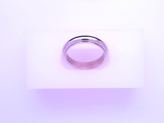 14 KARAT RING SIZE 5.5 WEIGHT: 4.1G
SIZE/ OTHER: