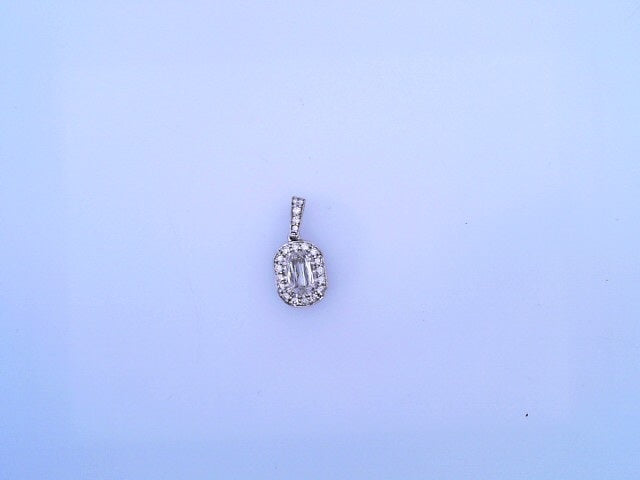 14 KARAT PENDANT WEIGHT: 1.7G : NATURAL DIAMOND BA