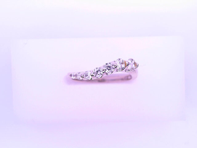 10 Karat Ring Size 6.75 Weight: 1.9G CZ  ANNIVERSA