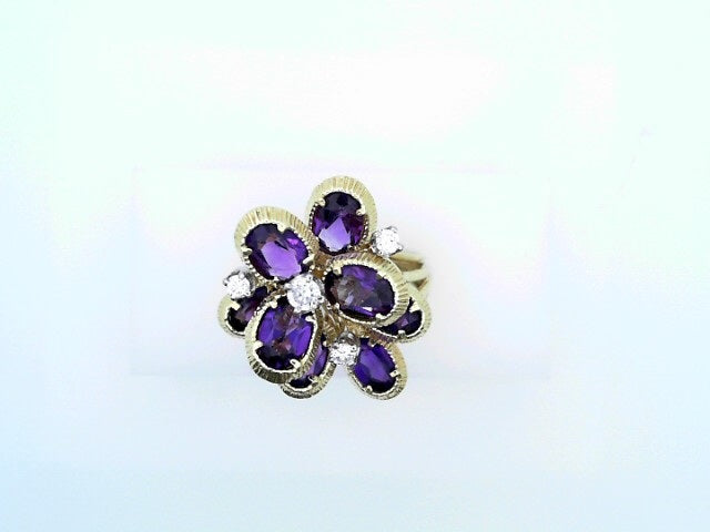 14 KARAT FASHION RING: NATURAL AMATHYST DIAMOND FLOWER