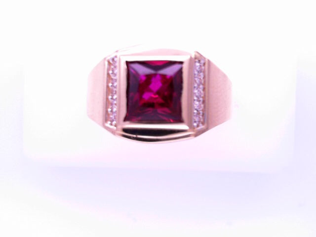 14 Karat Ring Size 11.5 Weight: 5.9G : CZ RED SQUA
