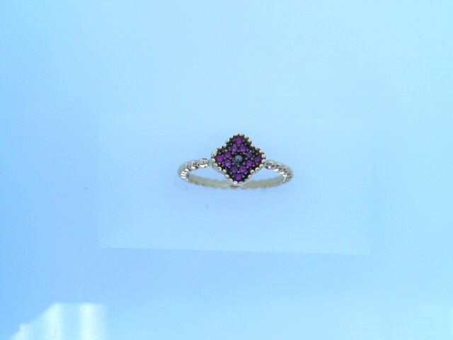 14 KARAT RING SIZE 7.25 WEIGHT: 2.1G
CZ RED CLUST