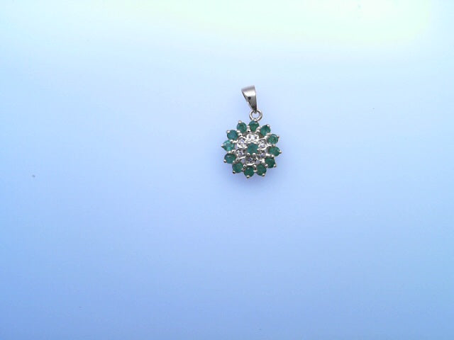 18K PENDENT 1.4G  EM DIAMOND  EMERALD NATURAL