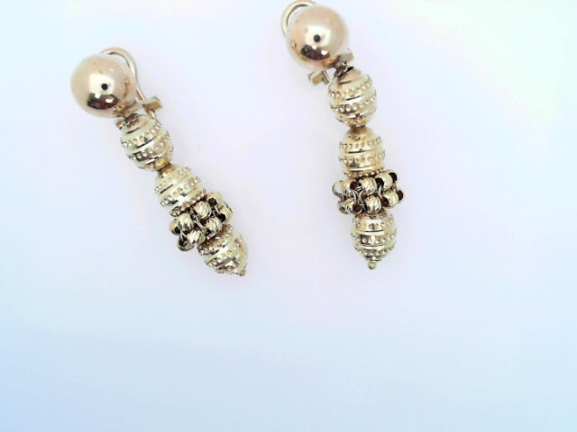 14 KARAT EARRINGS WEIGHT: 6.0
DANGLE MILIGRAIN BE