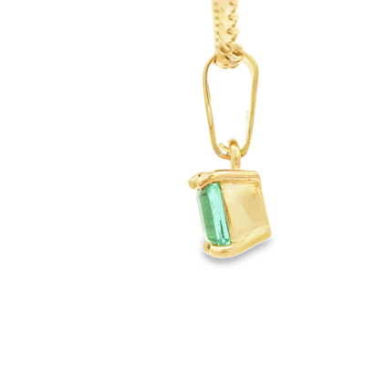 18KR Natural Emerald Pendant